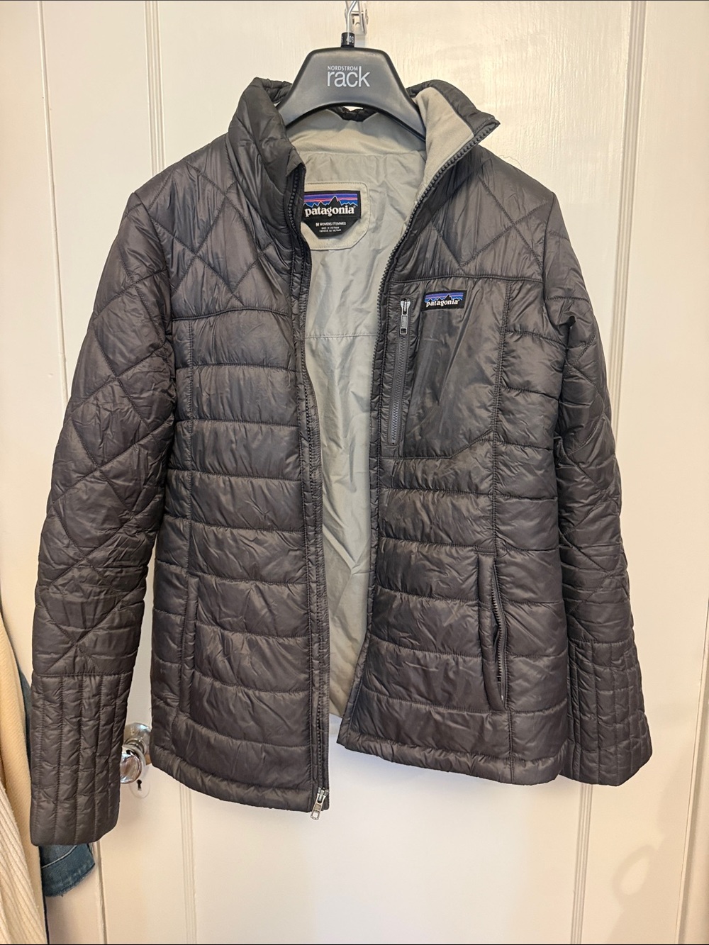Patagonia Women's Quilted Puffer Jacket - Charcoal Gray